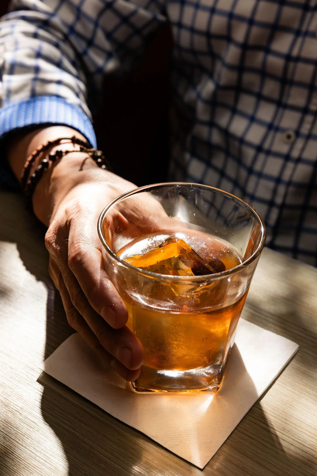 04.2026 Razzoos Social Lifestyle Bar Area Ol Rye Fashioned Close Up Alt 03